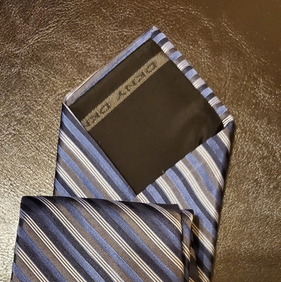 DKNY Tie - Picture 2 of 3